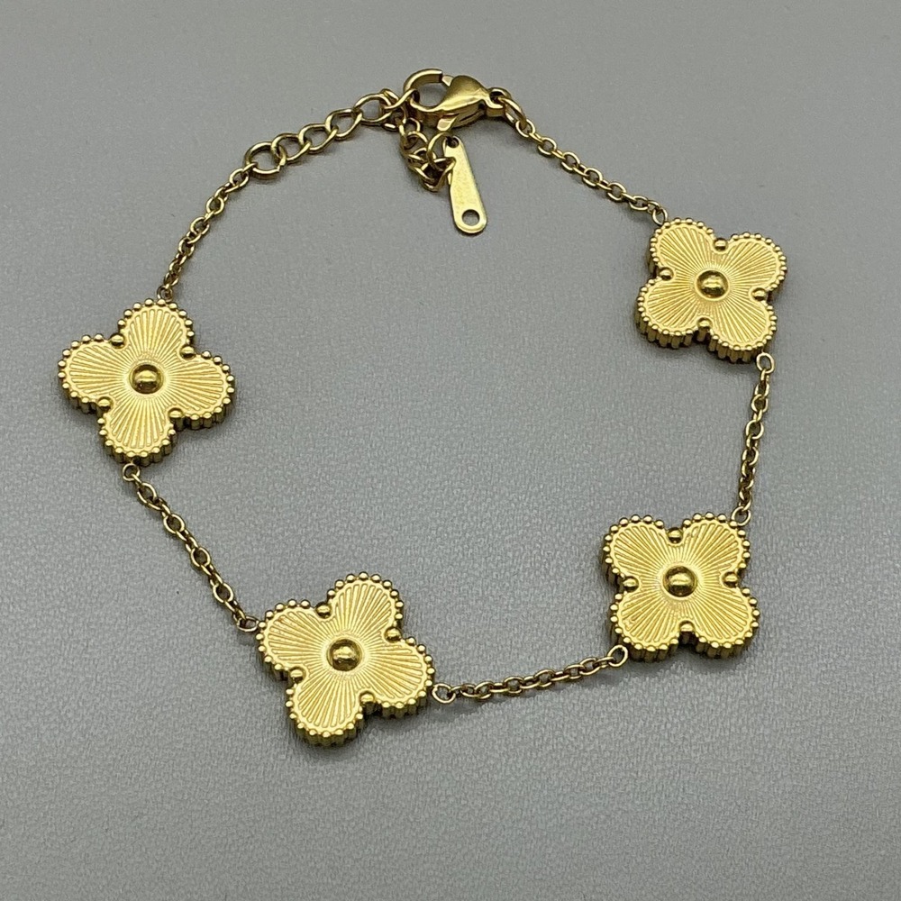 Bracelet Gold Tone Clover Flower Station Chain Lobster Clasp‎ Womens Jewelry